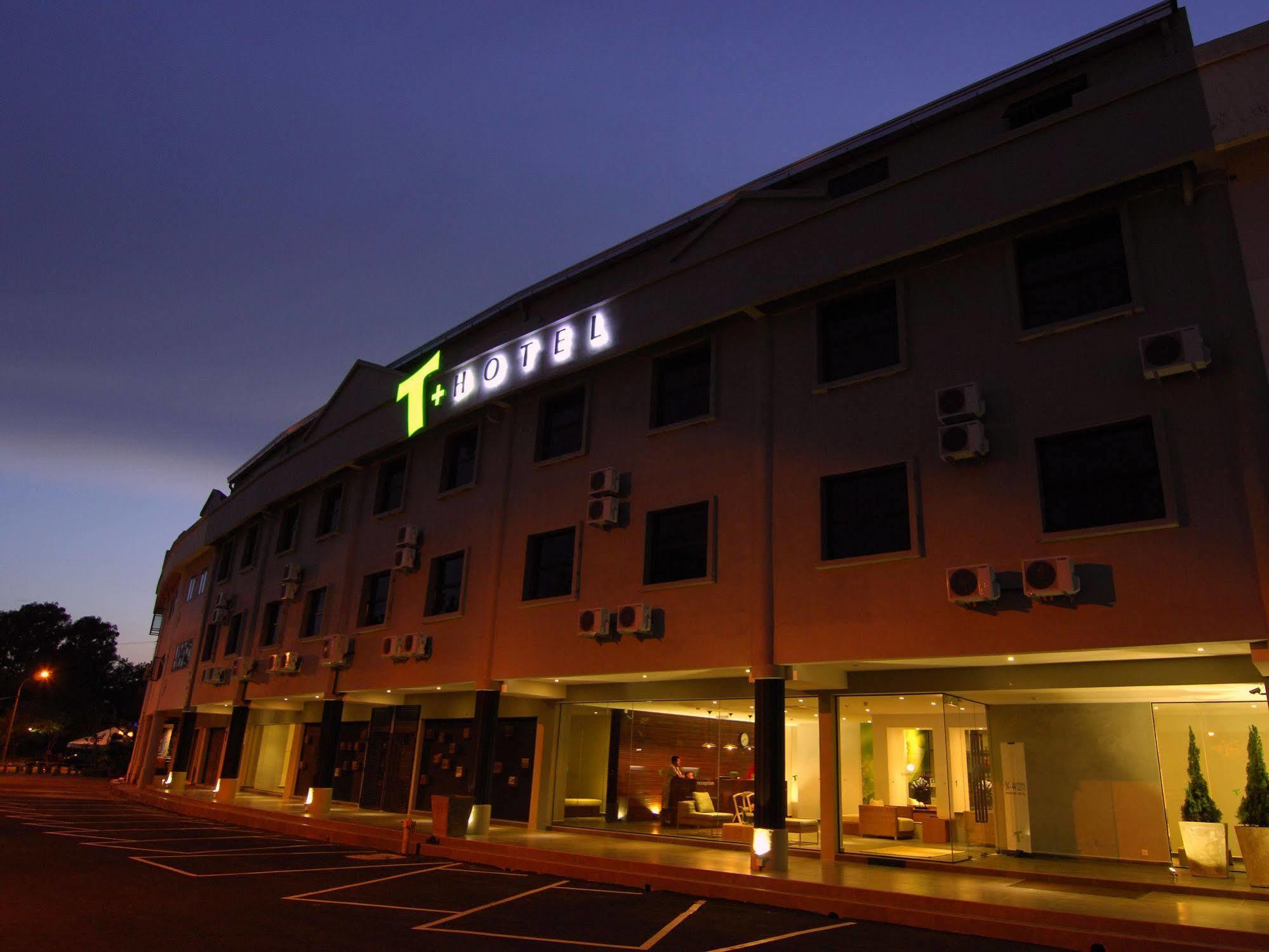 T+ Hotel Sungai Petani Buitenkant foto